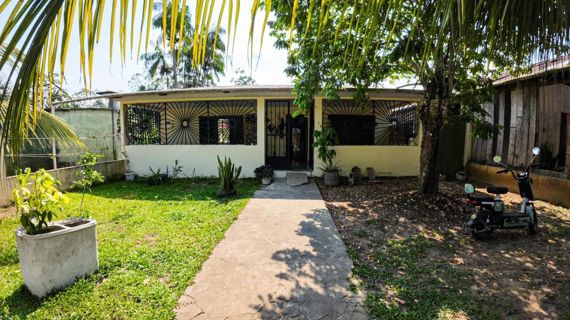Capibara Guest House Летисия Экстерьер фото